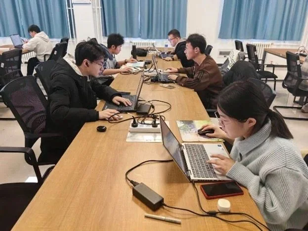 指尖风暴大赛活动现场照片 4